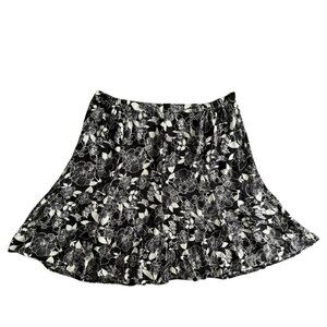 Sag Harbor Women's Plus Size 2X Floral‎ Black White Midi Skirt Workwear